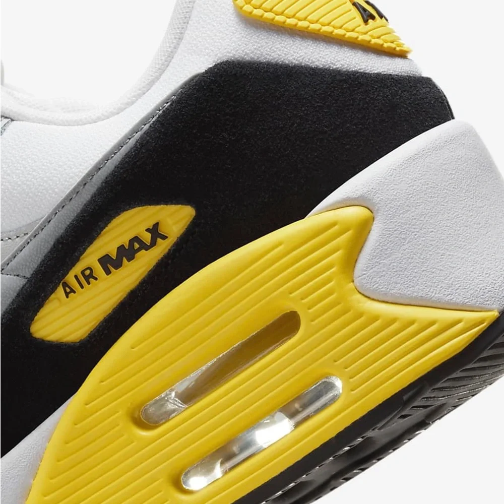 Nike Air Max 90‎ LV8